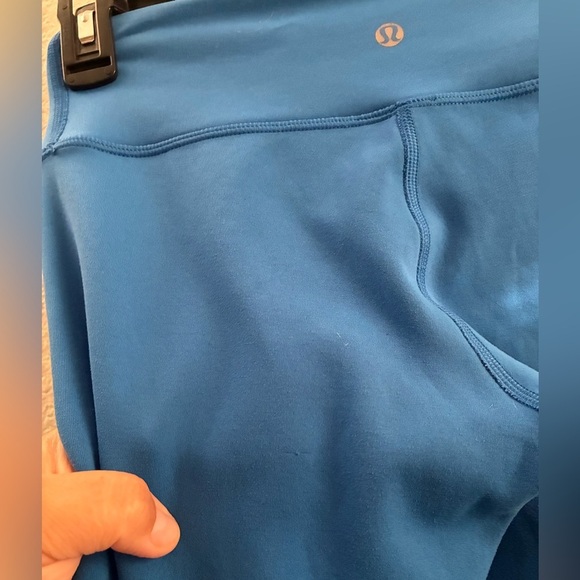 Lululemon Wunder Under Crop Reversible 4 - Picture 5 of 13